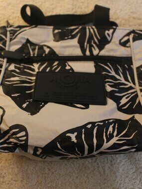 Aloha Collection Kalo Crossbody Bag Black White Leaf NWT SKUL